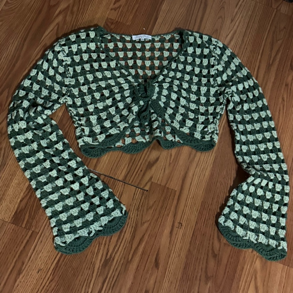 Emery Park Green Crocheted Women's Bell Sleeve Cropped Sweater Size M Y2k Hippie